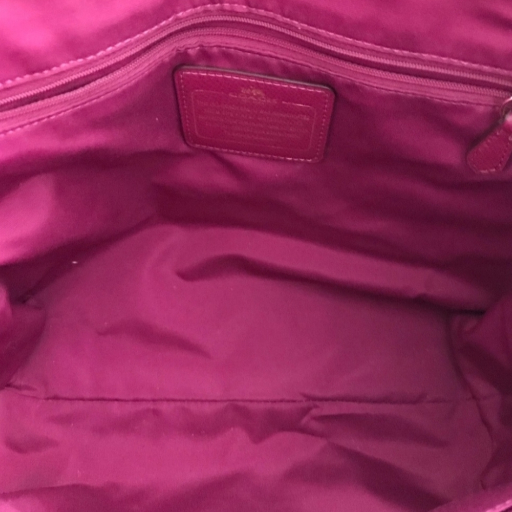 Coach Central Tote with Zip - Picture 5 of 8